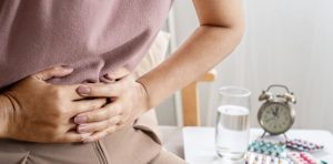 Lire la suite à propos de l’article Comprendre le syndrome de l’intestin irritable : symptômes, causes et traitements